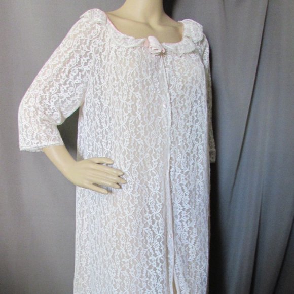 SALE Lovely Whisper Pink Lace Negligee Robe Miss Siren - Picture 2 of 12